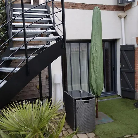 Apartment T2 Sur Cour Nantaise